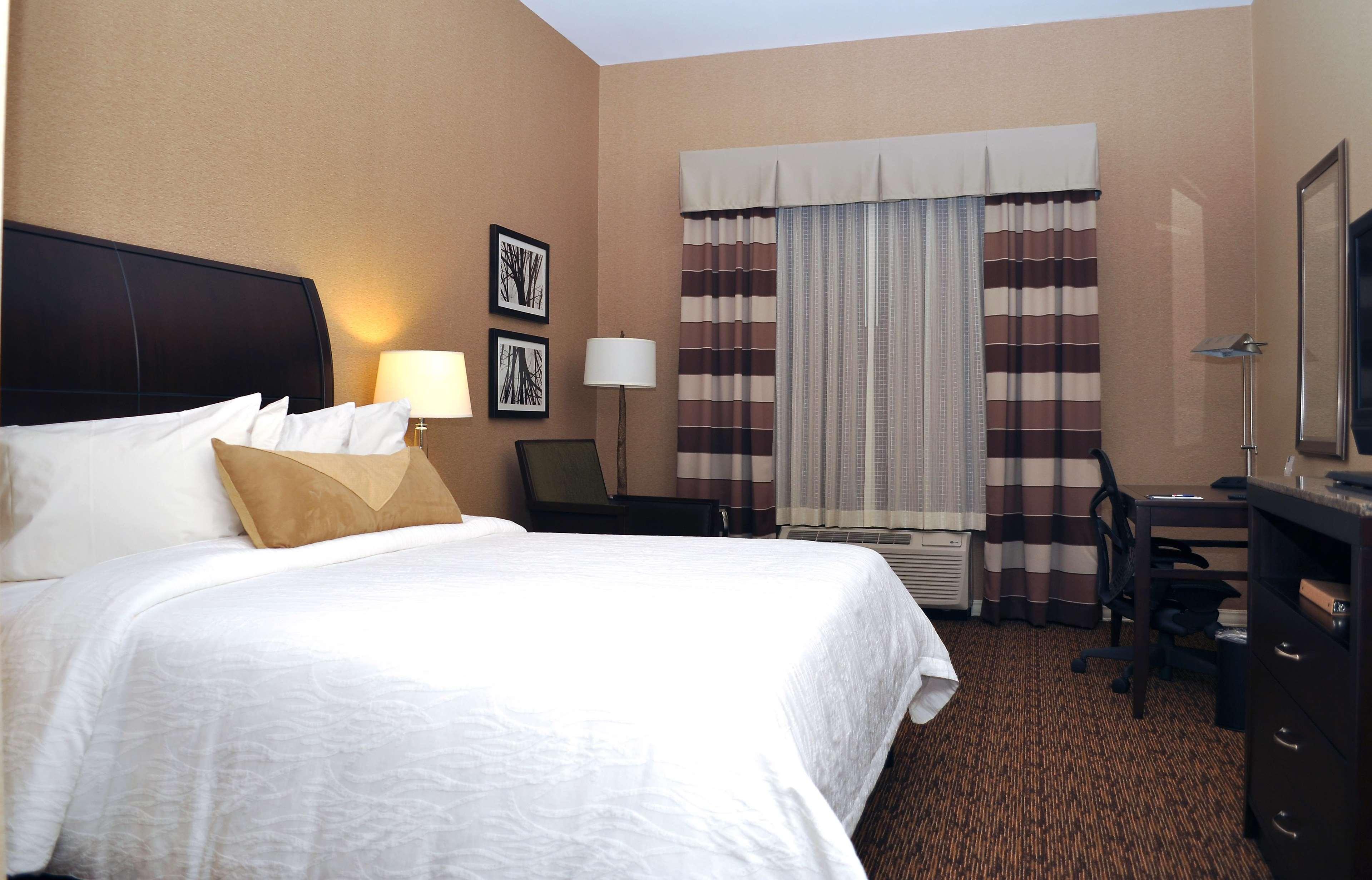 Hilton Garden Inn St. Louis Airport Berkeley Phòng bức ảnh
