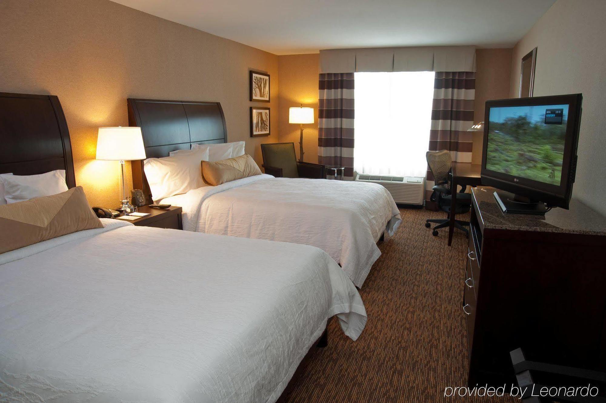 Hilton Garden Inn St. Louis Airport Berkeley Phòng bức ảnh
